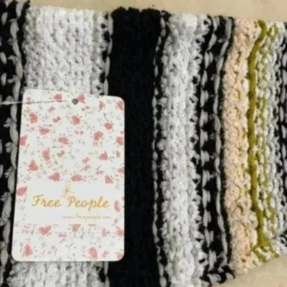 Free People Show Me Love Pullover. XS,S - Picture 10 of 13